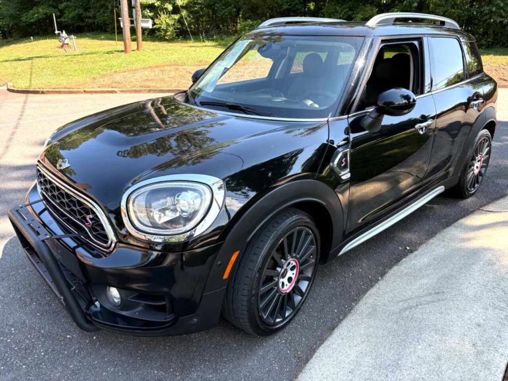 2018 MINI Countryman Image 3