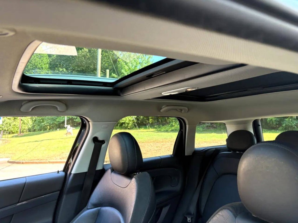 2018 MINI Countryman Image 10