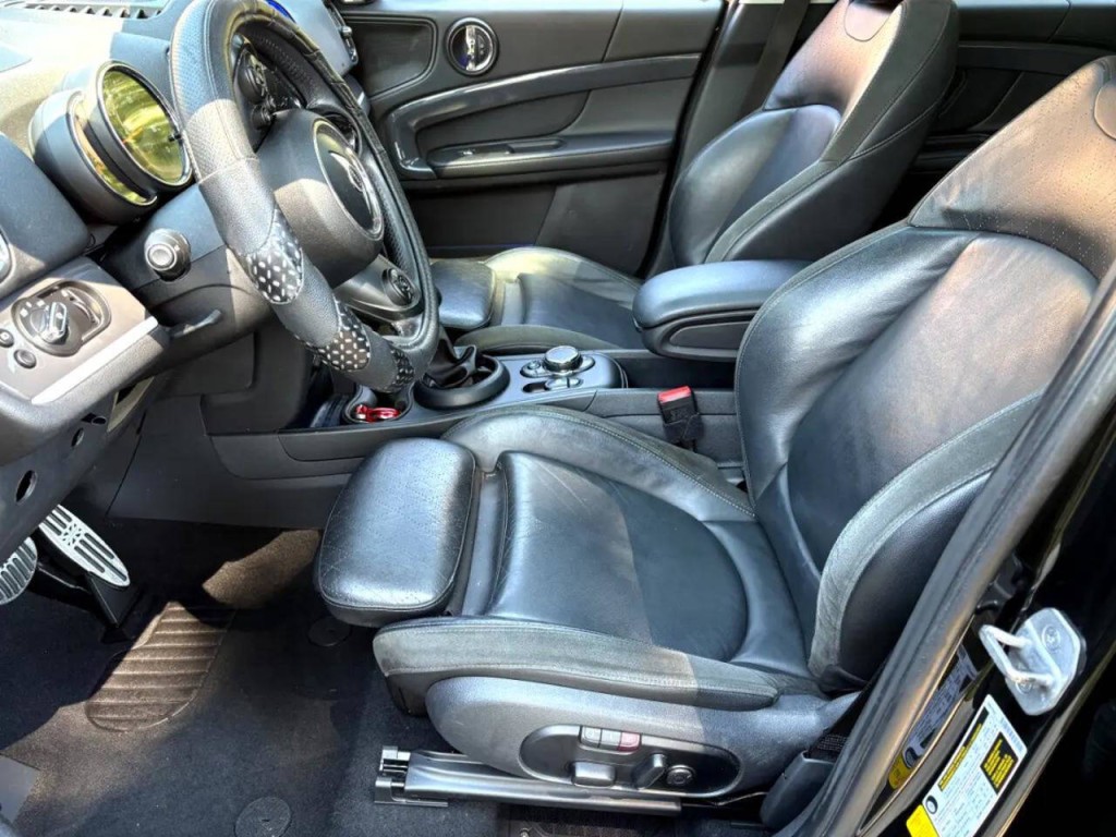 2018 MINI Countryman Image 12