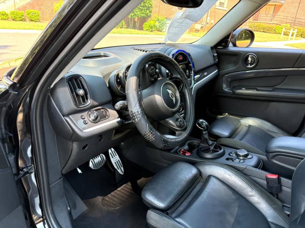 2018 MINI Countryman Image 13