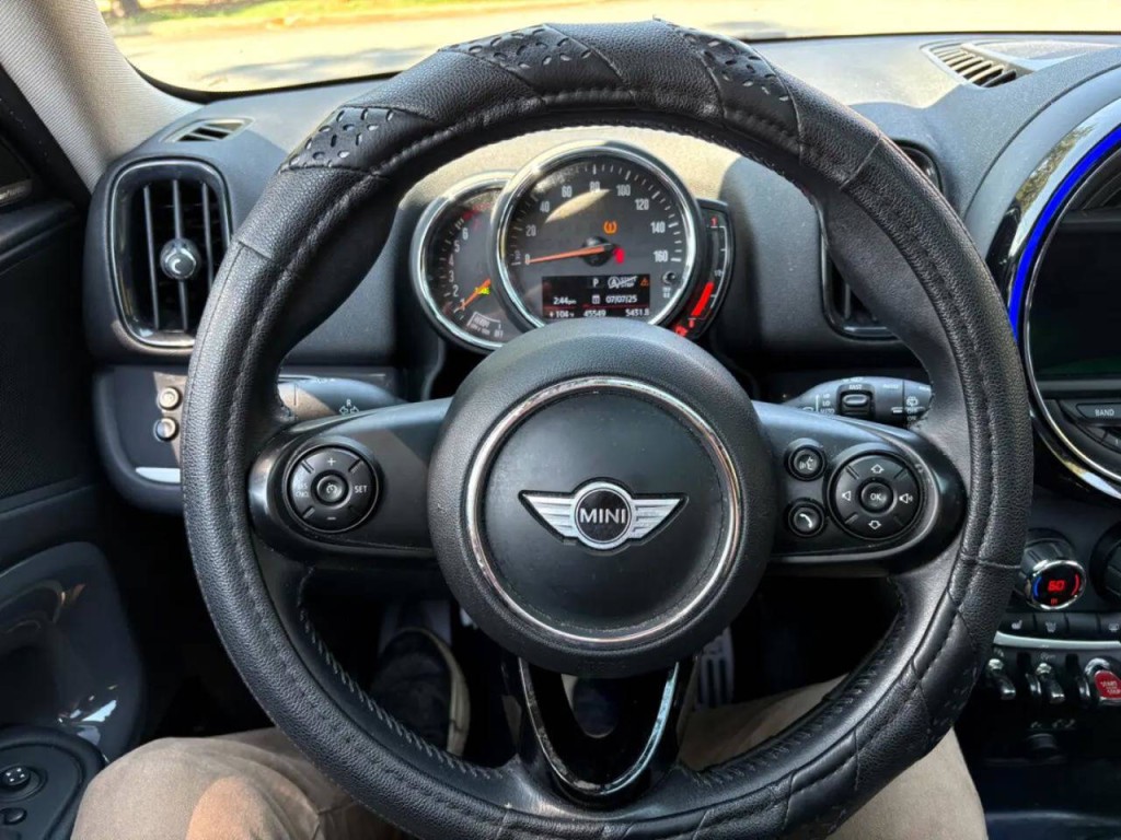 2018 MINI Countryman Image 14