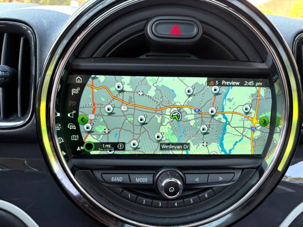2018 MINI Countryman Image 18