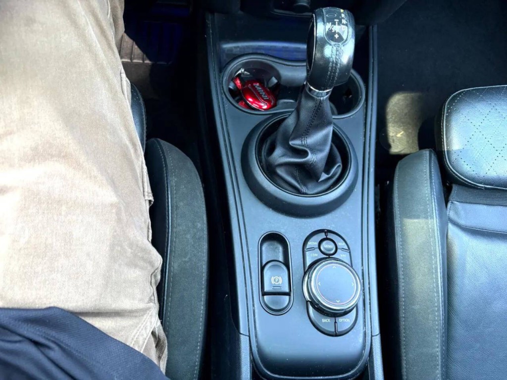 2018 MINI Countryman Image 22