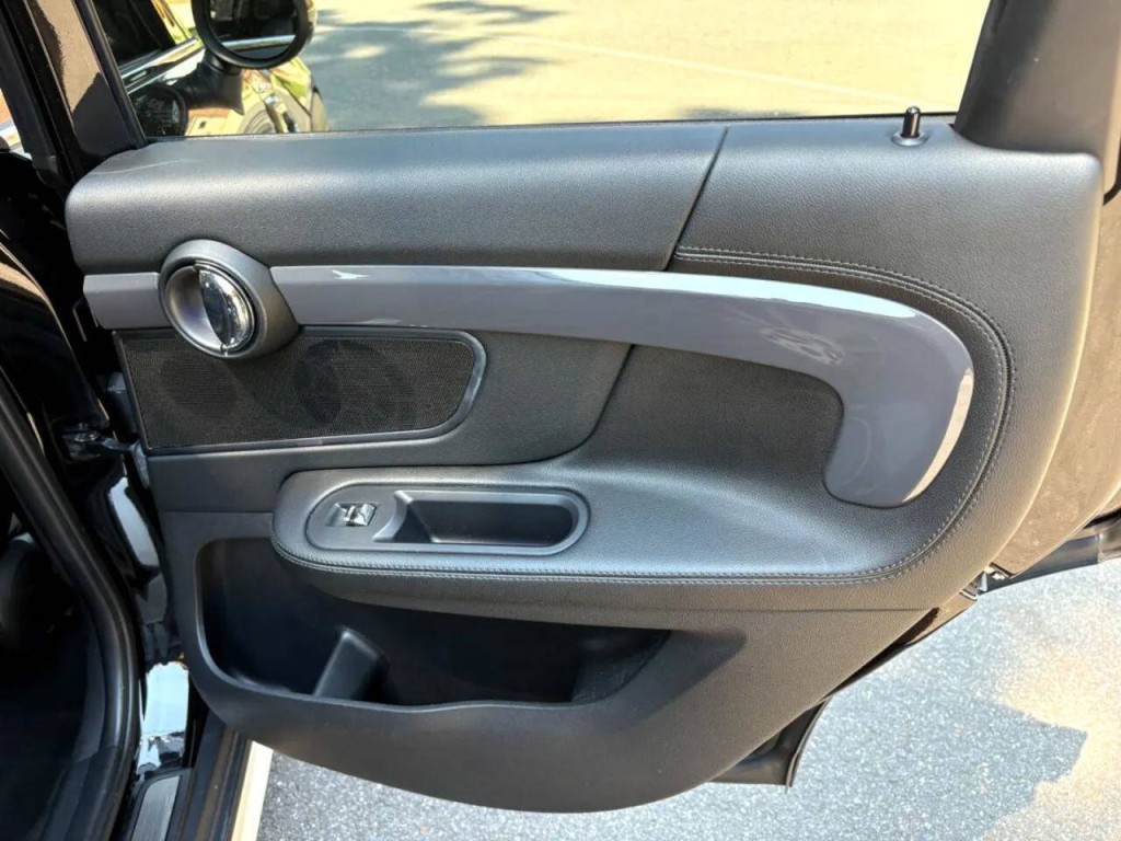 2018 MINI Countryman Image 33