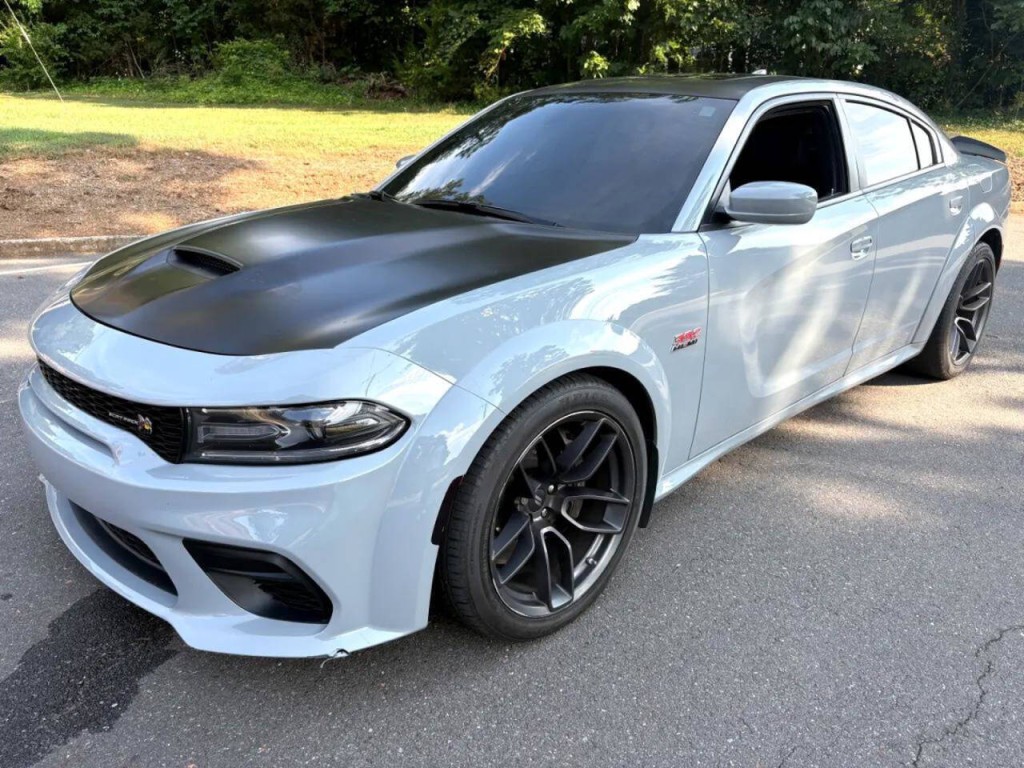 2021 Dodge Charger Image 3