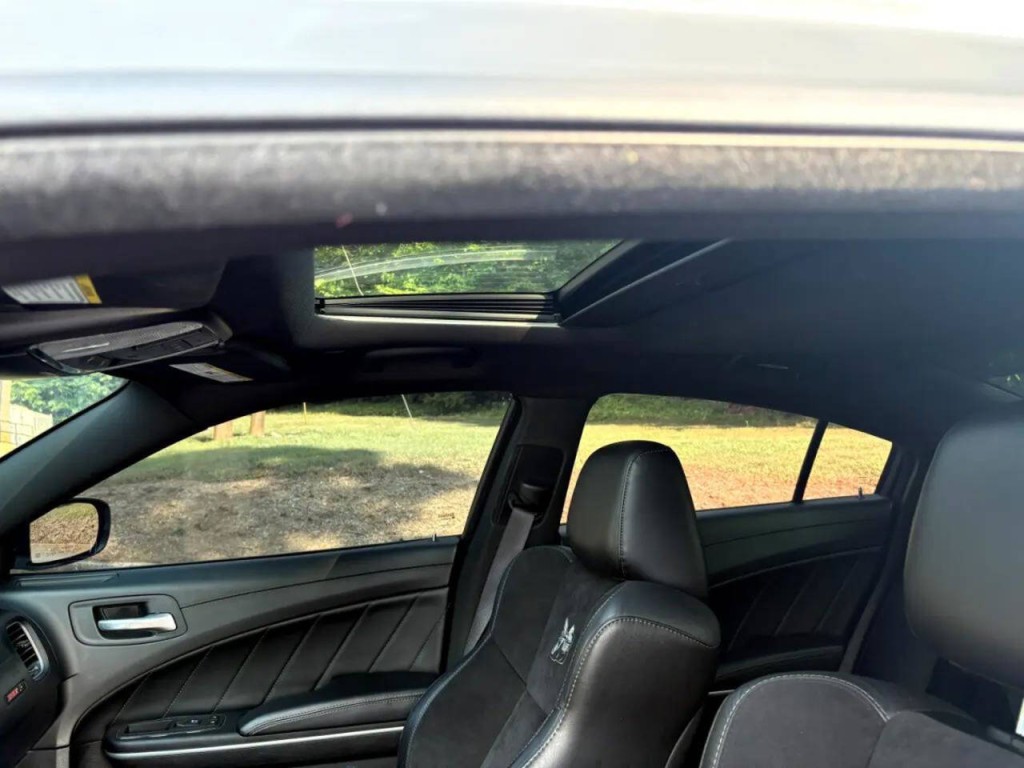 2021 Dodge Charger Image 10