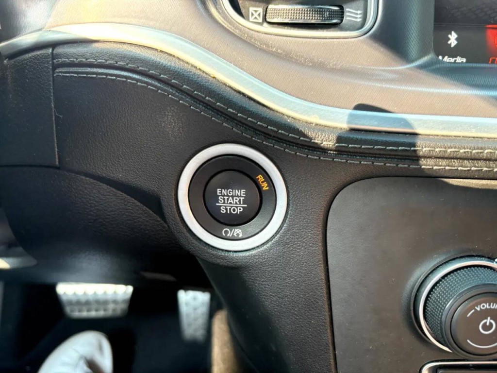 2021 Dodge Charger Image 19