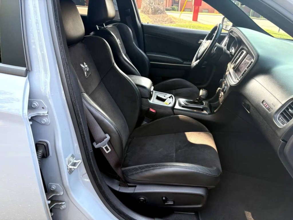 2021 Dodge Charger Image 30