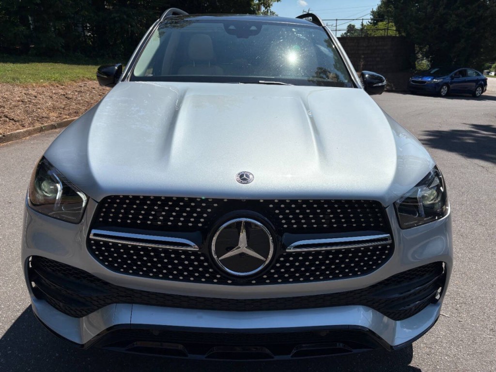 2022 Mercedes-Benz GLE-Class Image 2