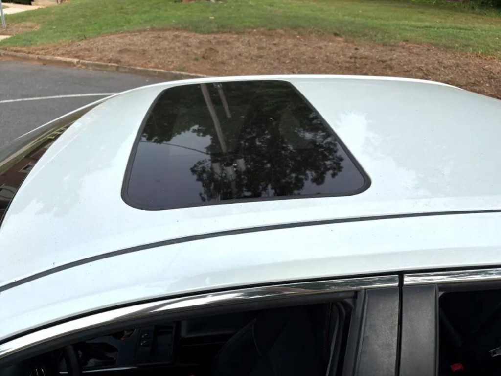 2017 Toyota Camry Image 9