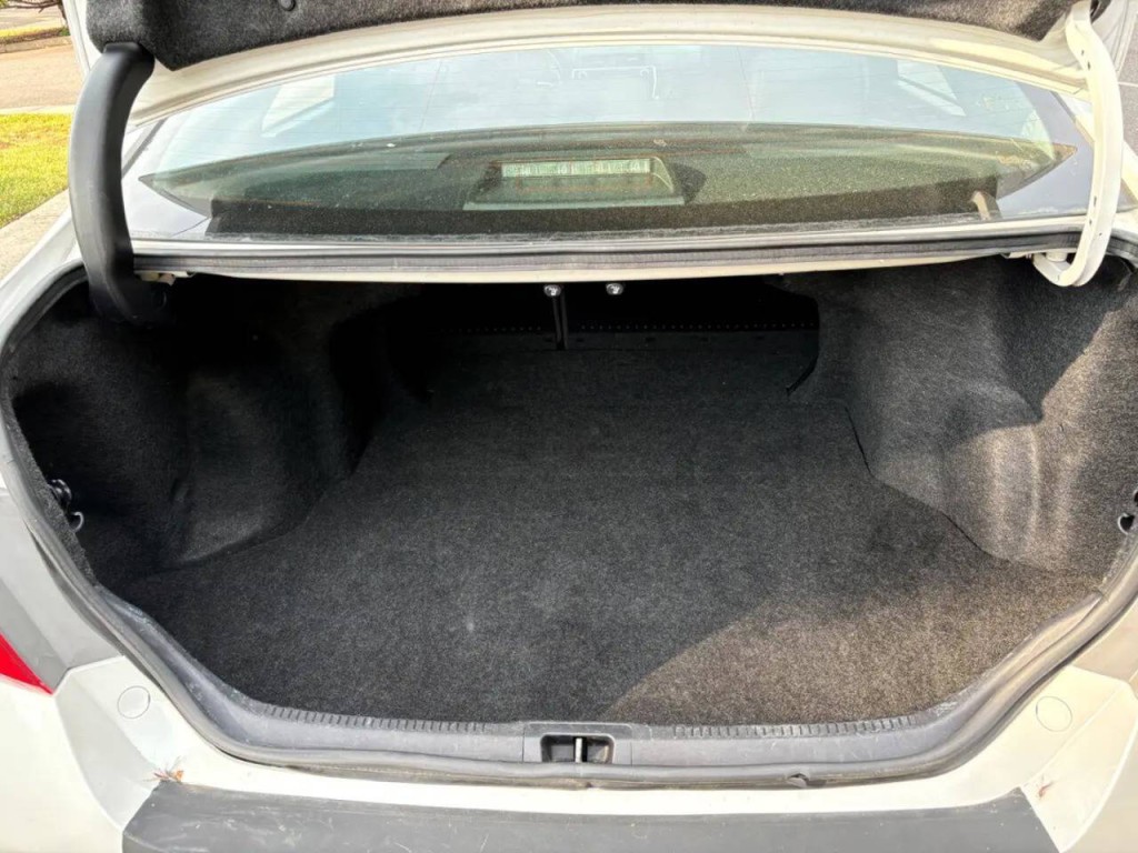 2017 Toyota Camry Image 27
