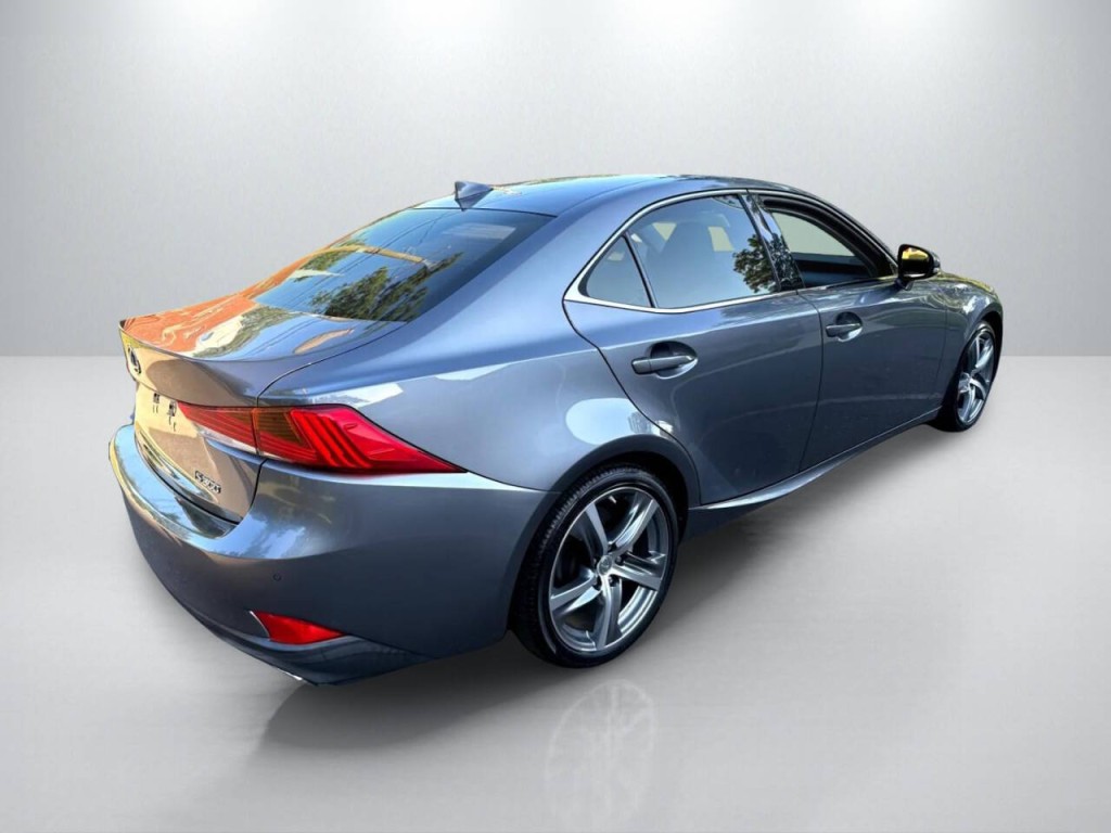 2019 Lexus IS 300 Image 7