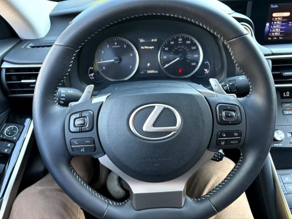2019 Lexus IS 300 Image 15