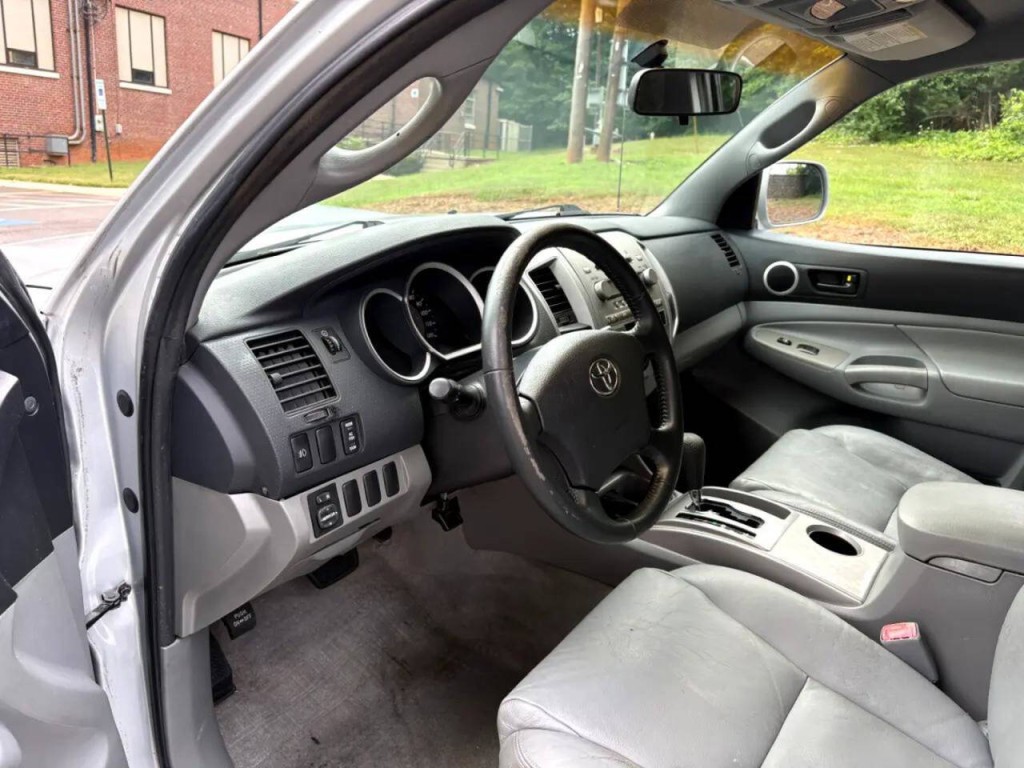 2007 Toyota Tacoma Image 11