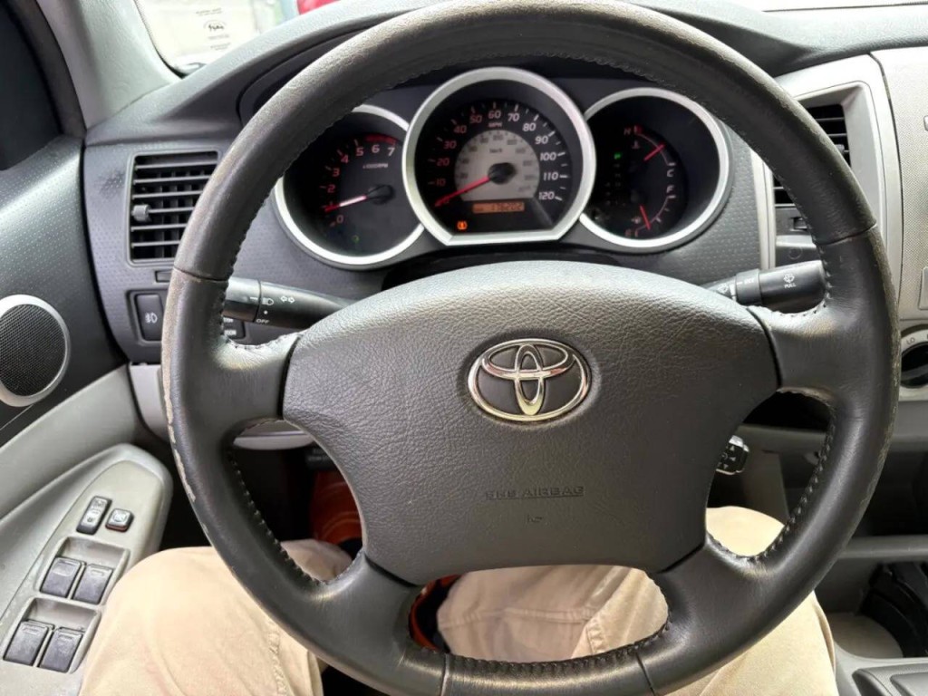 2007 Toyota Tacoma Image 12