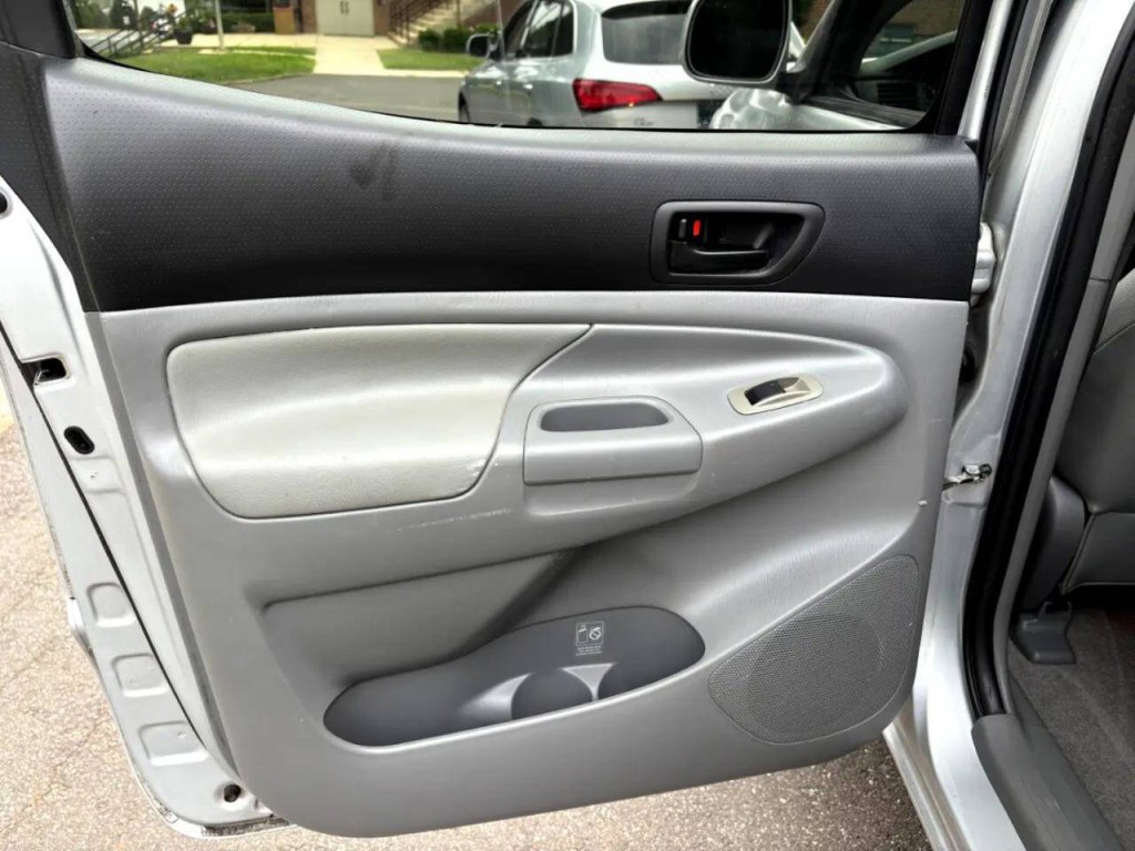 2007 Toyota Tacoma Image 17