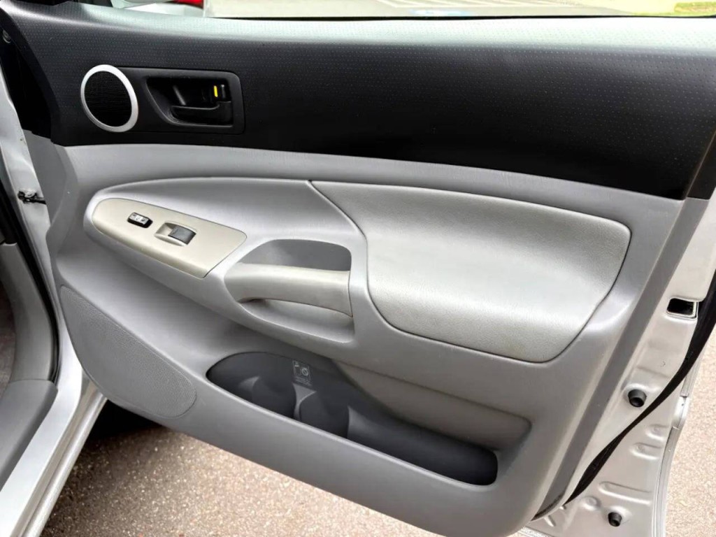 2007 Toyota Tacoma Image 19