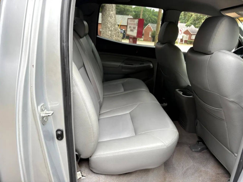 2007 Toyota Tacoma Image 23