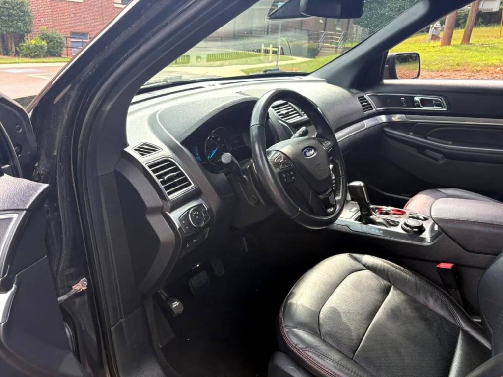 2019 Ford Explorer Image 4
