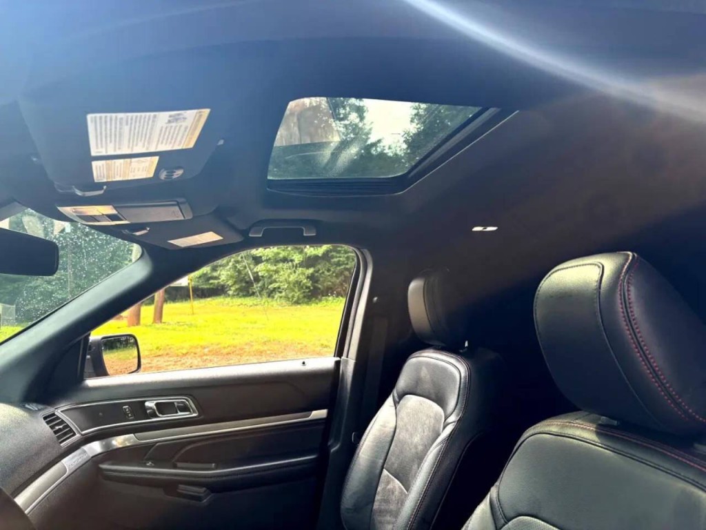 2019 Ford Explorer Image 5