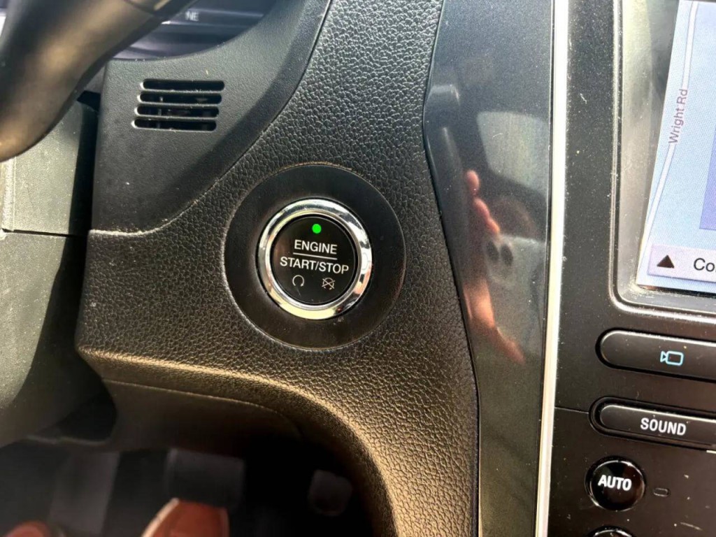 2019 Ford Explorer Image 11