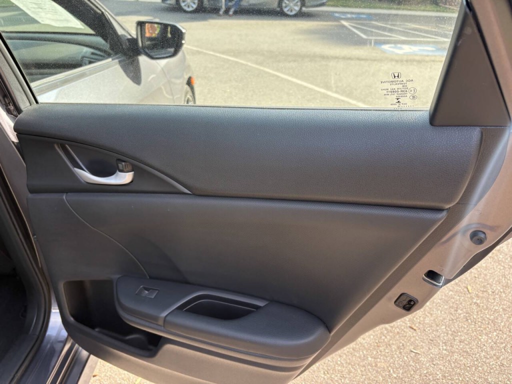 2019 Honda Civic Image 29