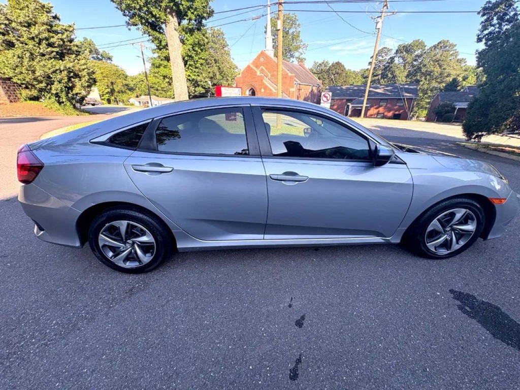 2019 Honda Civic Image 8