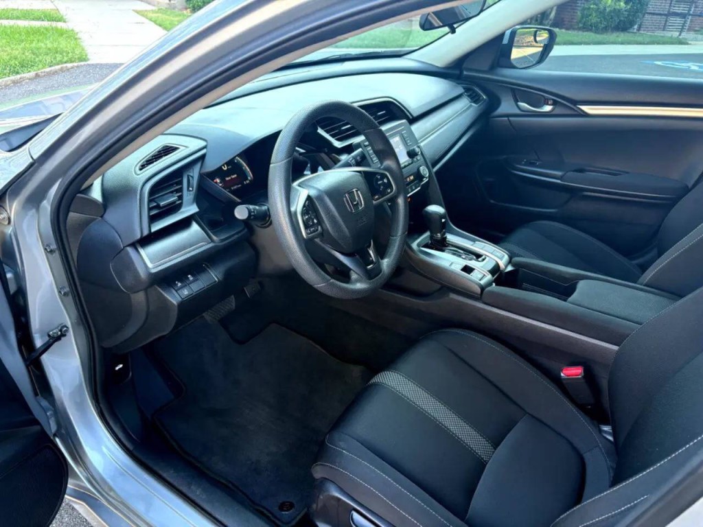 2019 Honda Civic Image 11