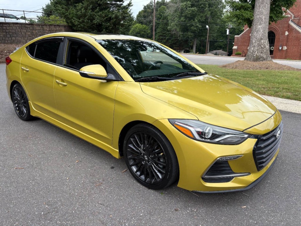 2018 Hyundai Elantra Image 1