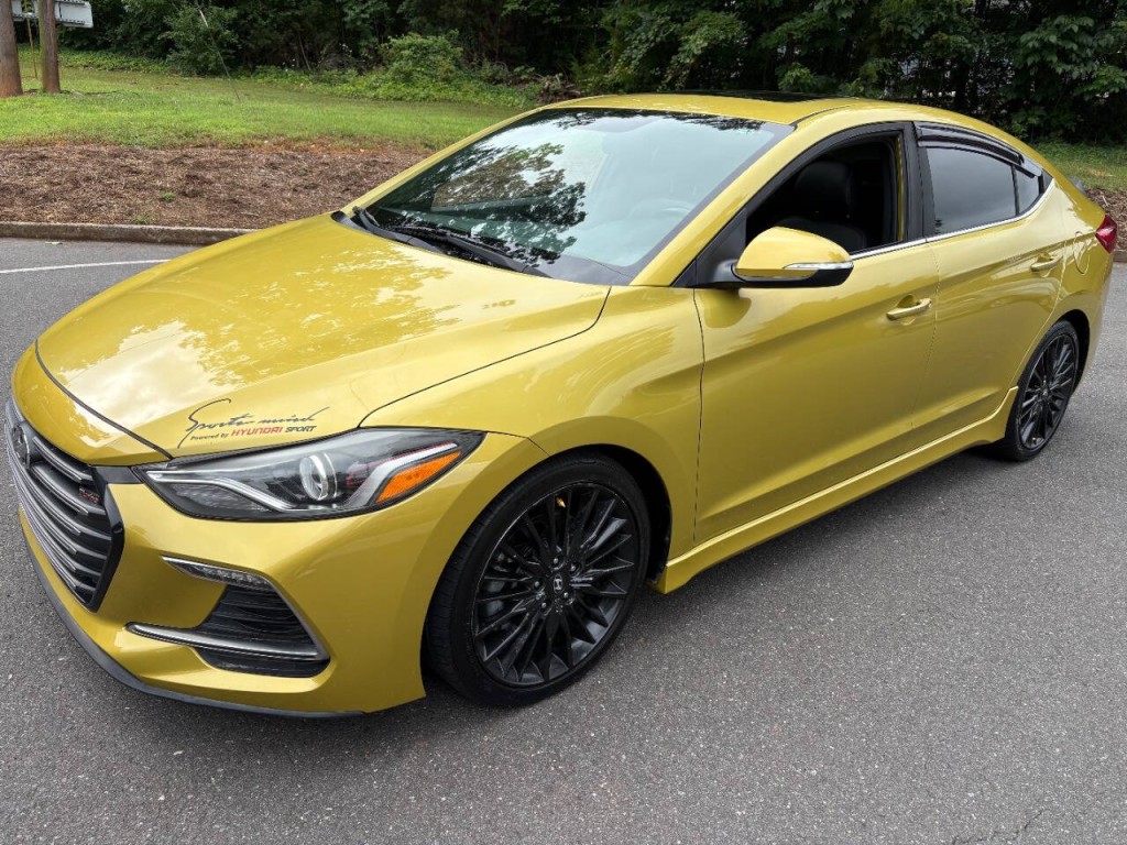 2018 Hyundai Elantra Image 3