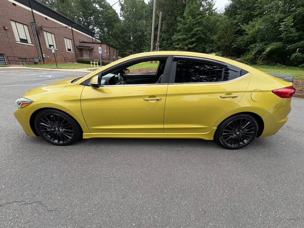 2018 Hyundai Elantra Image 4