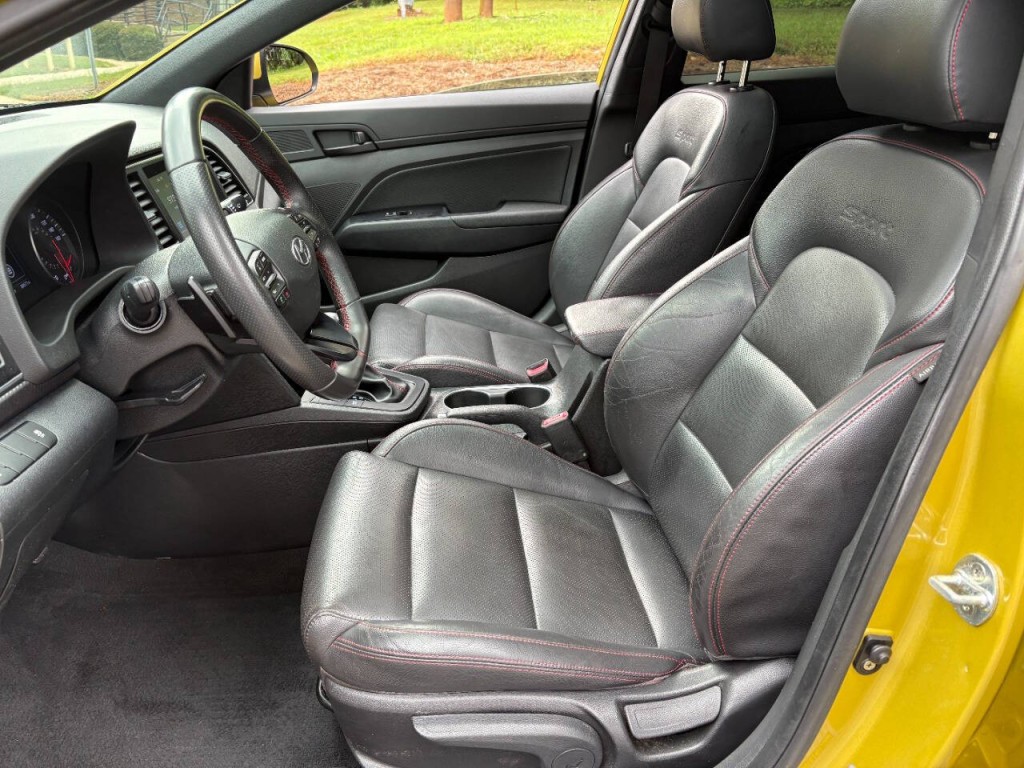 2018 Hyundai Elantra Image 12
