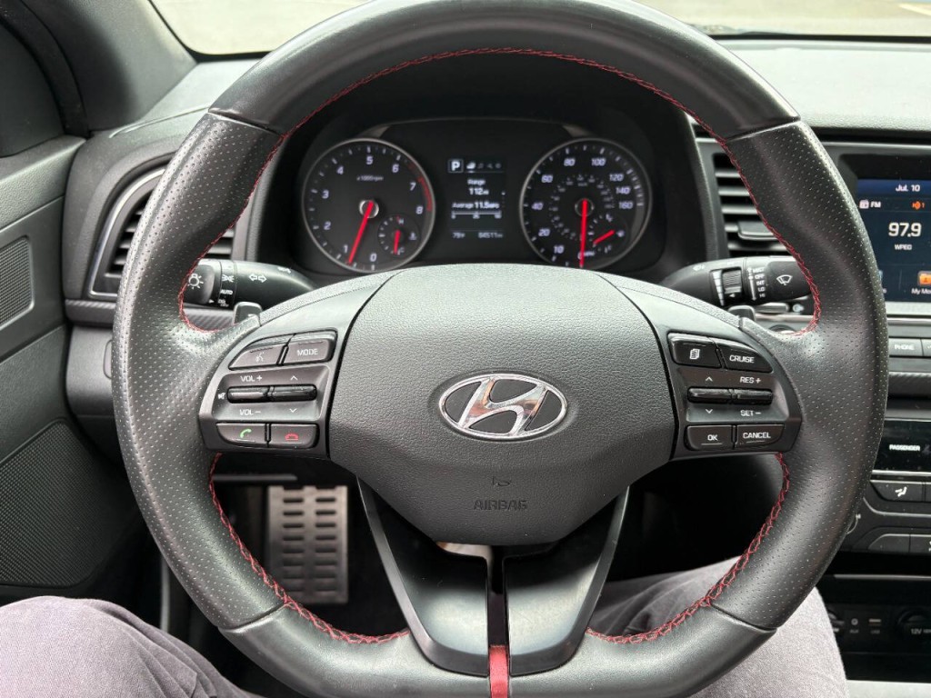 2018 Hyundai Elantra Image 14