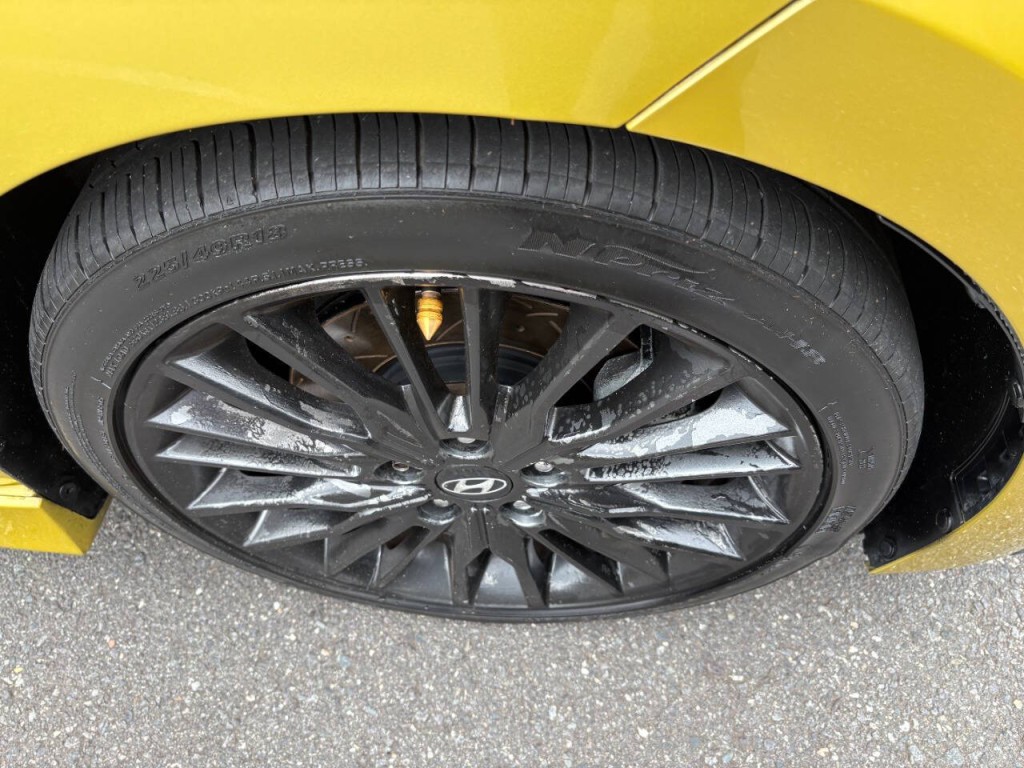 2018 Hyundai Elantra Image 34