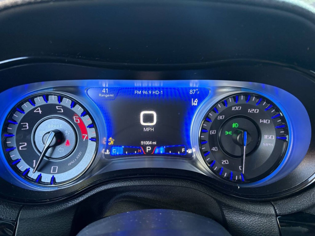 2020 Chrysler 300 Image 15