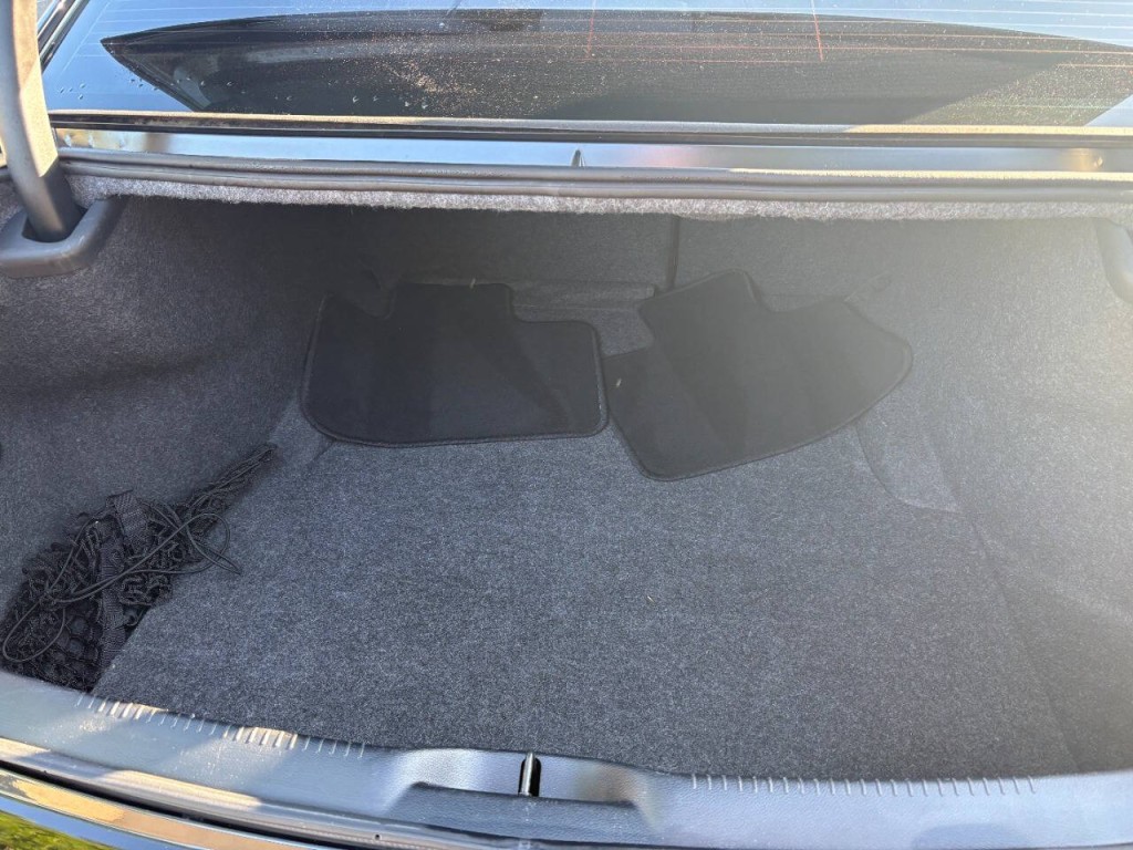 2020 Chrysler 300 Image 26