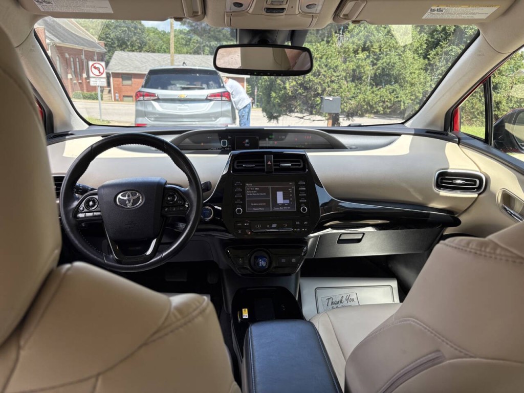 2020 Toyota Prius Image 22