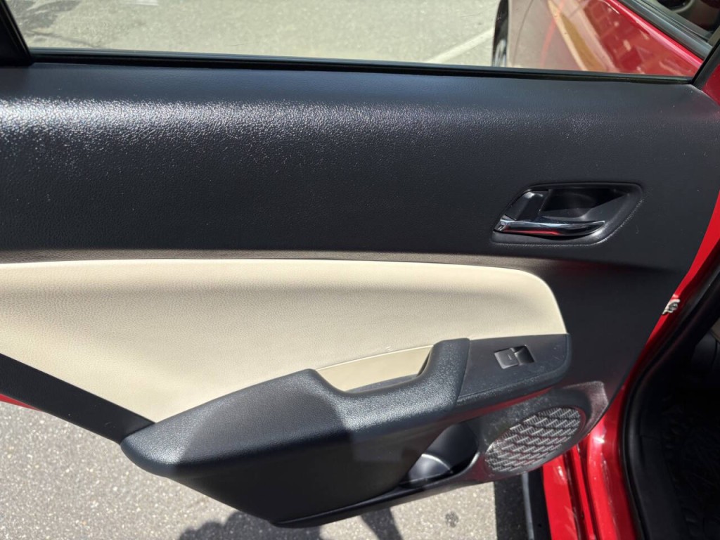 2020 Toyota Prius Image 23
