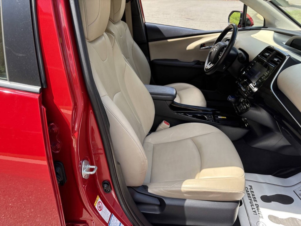 2020 Toyota Prius Image 27