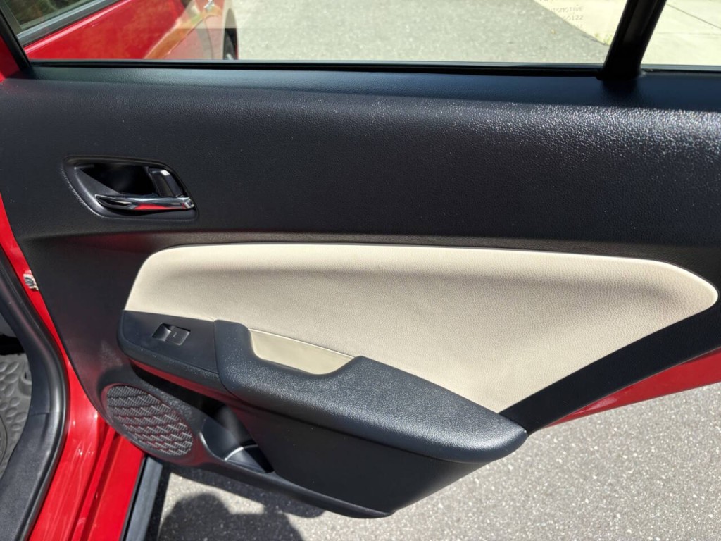 2020 Toyota Prius Image 29