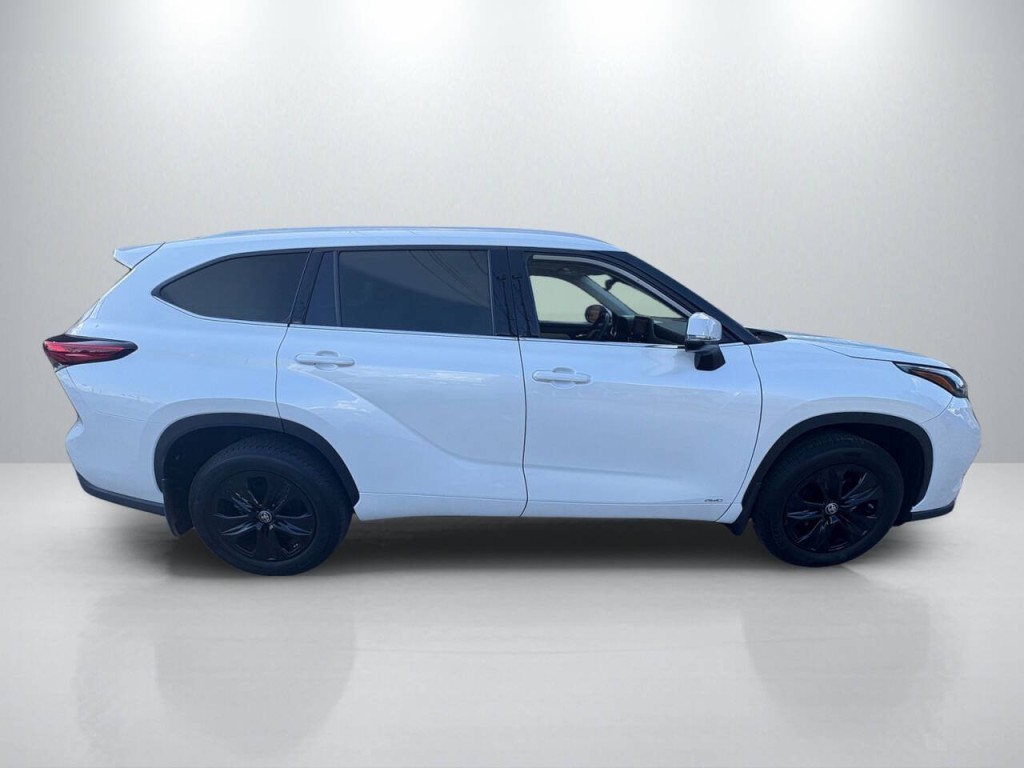 2022 Toyota Highlander Image 8