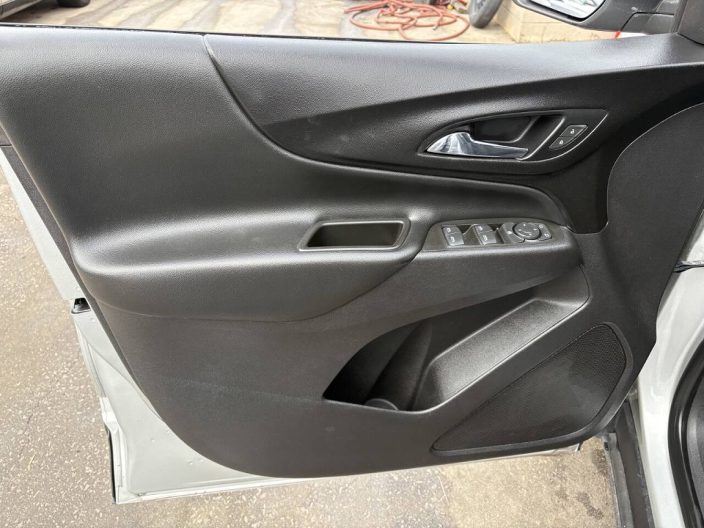 2021 Chevrolet Equinox Image 9