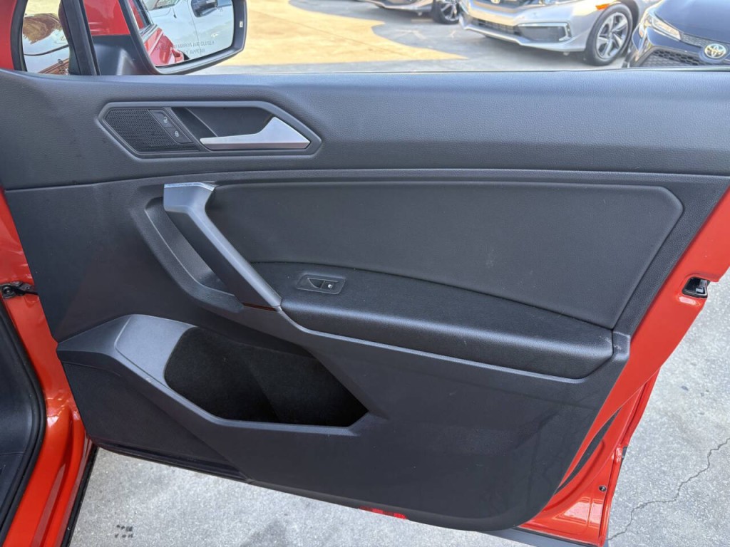 2019 Volkswagen Tiguan Image 28