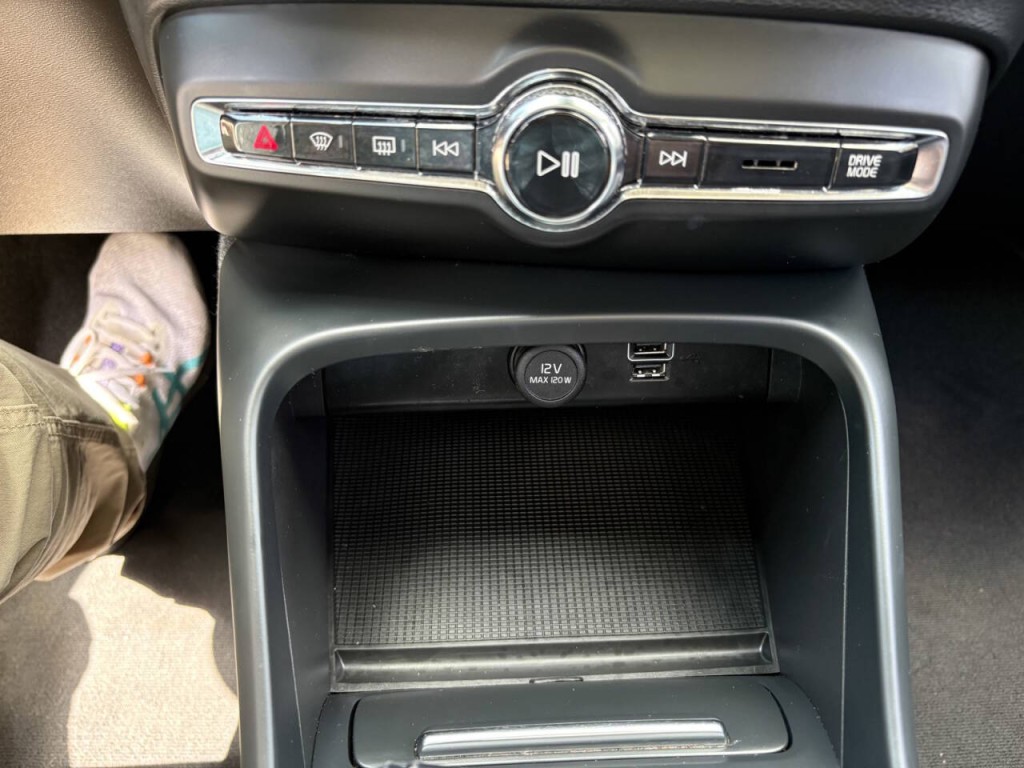 2021 Volvo XC40 Image 19