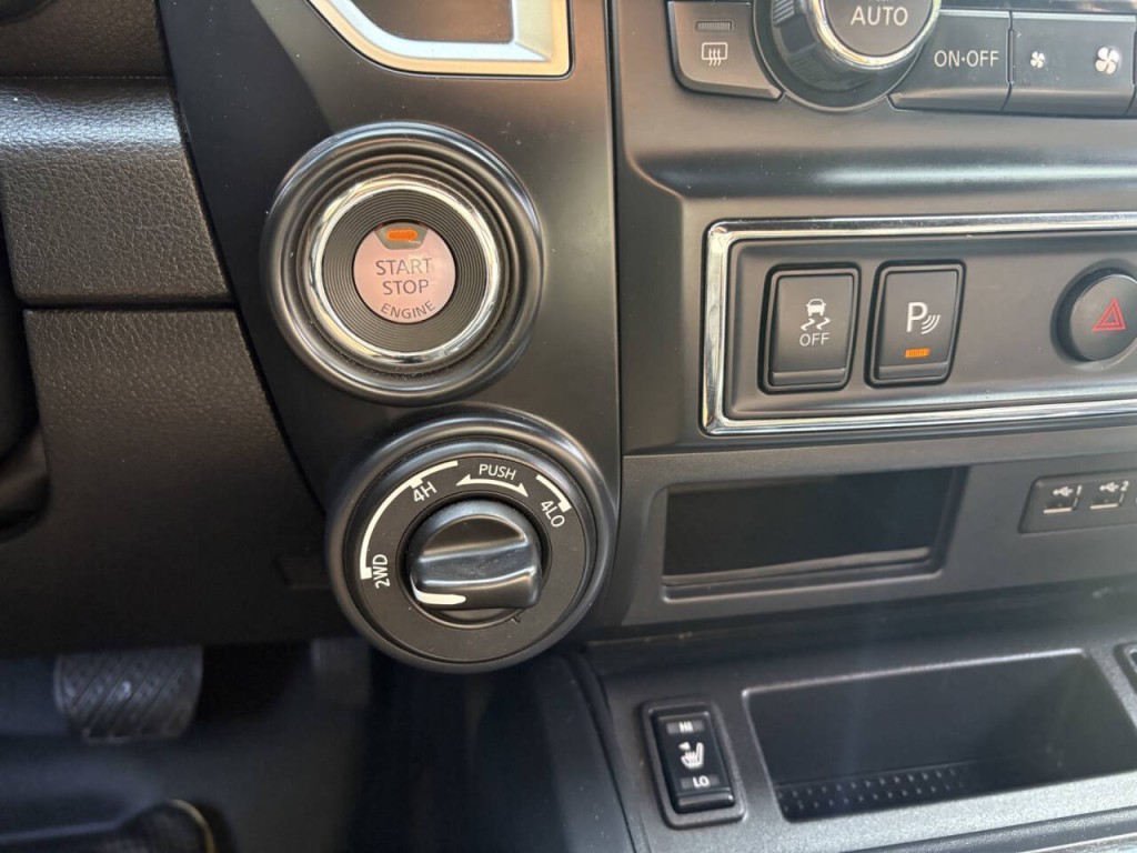 2019 Nissan Titan Image 20