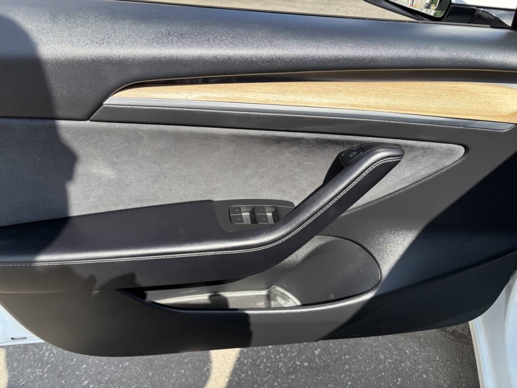 2021 Tesla Model 3 Image 9