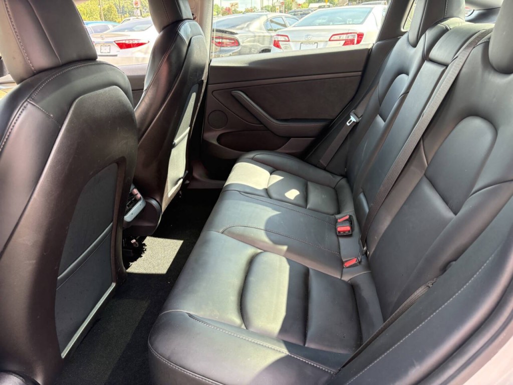 2021 Tesla Model 3 Image 19