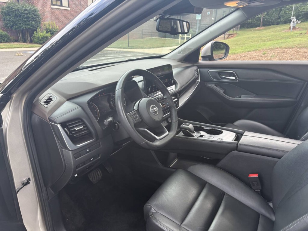 2021 Nissan Rogue Image 13