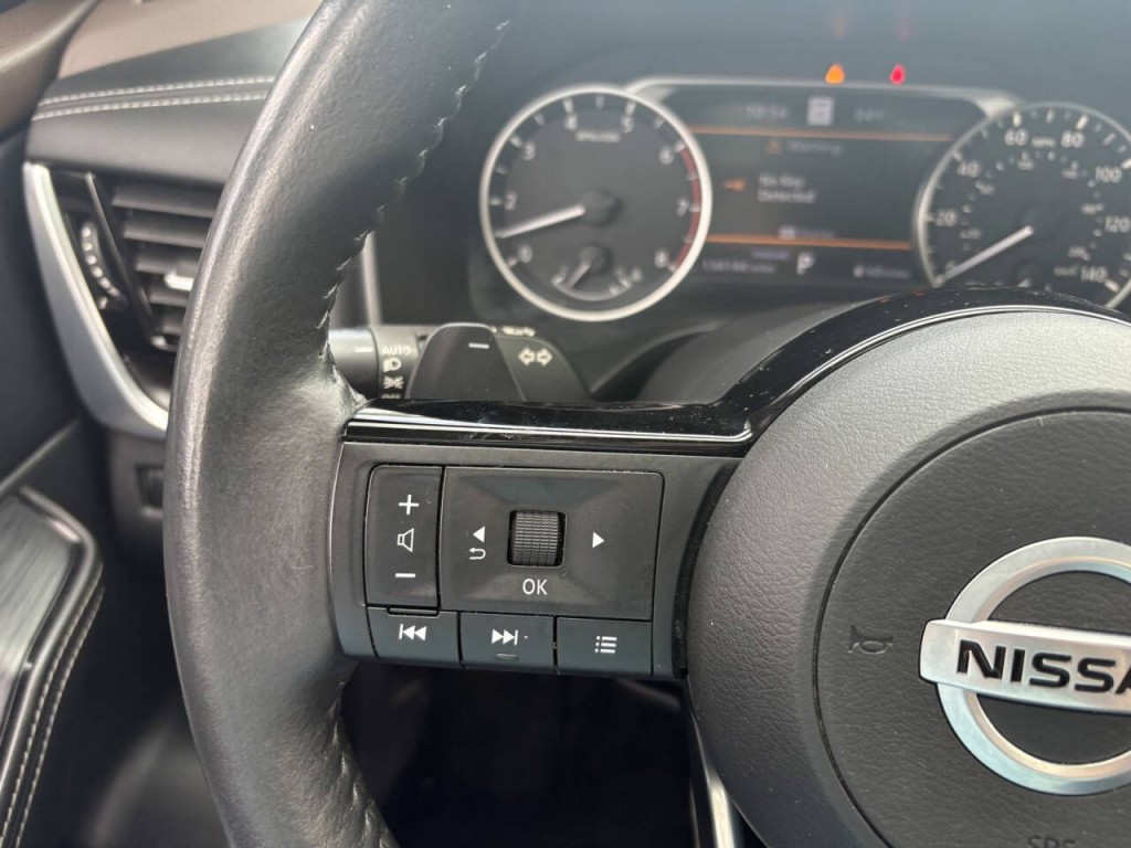 2021 Nissan Rogue Image 16