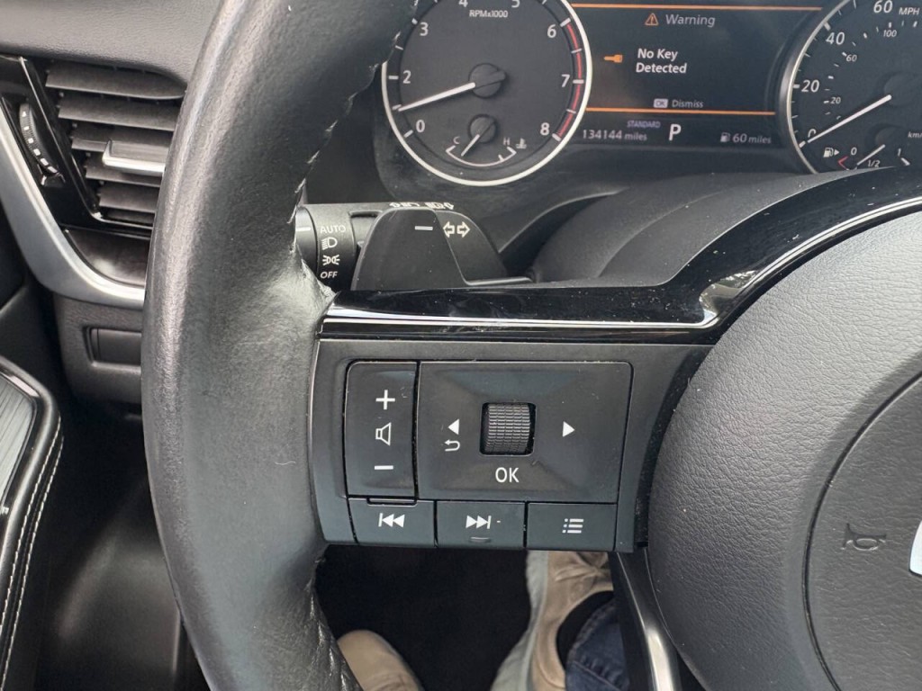 2021 Nissan Rogue Image 18